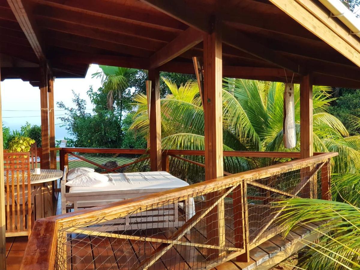 Waterfall Accomodation Port Glaud Exterior photo